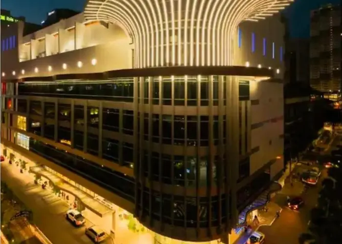 Apartahotel Manhattan Plaza Towers With Balcony, Netflix, Cook Manila